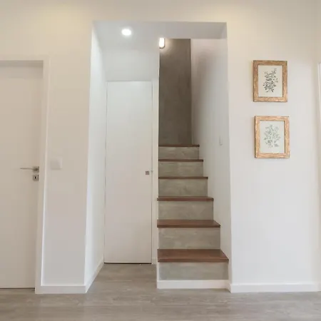 4 Bedroom Duplex By D Luis I Bridge
